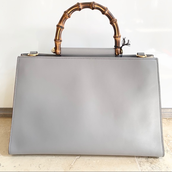 SOLD ๐๐HP๐๐Stunning Gucci Nymphaea Medium Tote - Picture 2 of 8